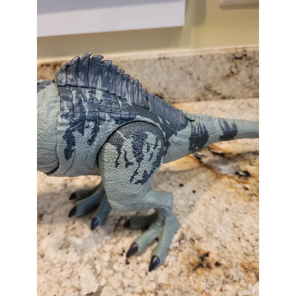 Jurassic World Dominion Strike 'N Roar Giganotosaurus Dinosaur Figure Works 23